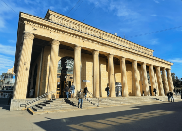 В данной статье мы рассмотрим проблему появления тараканов в районе метро Кировский завод и предложим эффективные решения для их устранения. Вы узн...